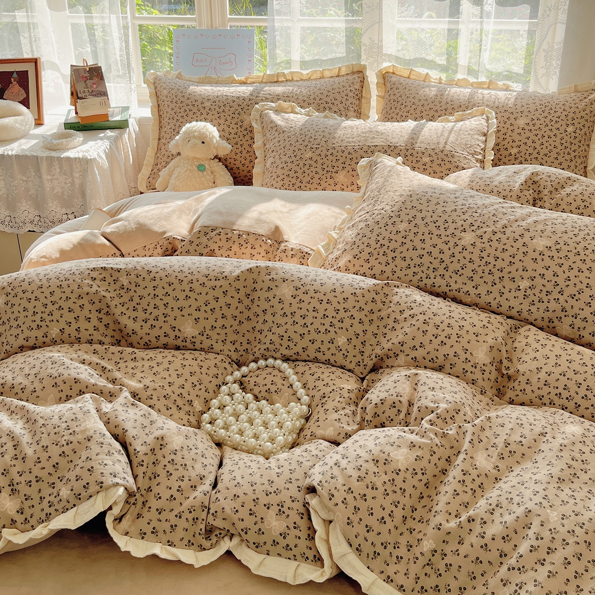 91家纺网 家纺一手货源 找家纺 桃子家居 2025新款A类韩版花边皱皱纱纯棉有氧双层纱加全消光加厚牛奶绒高品质棉加绒暖纱绒四件套 暖纱绒-美拉德