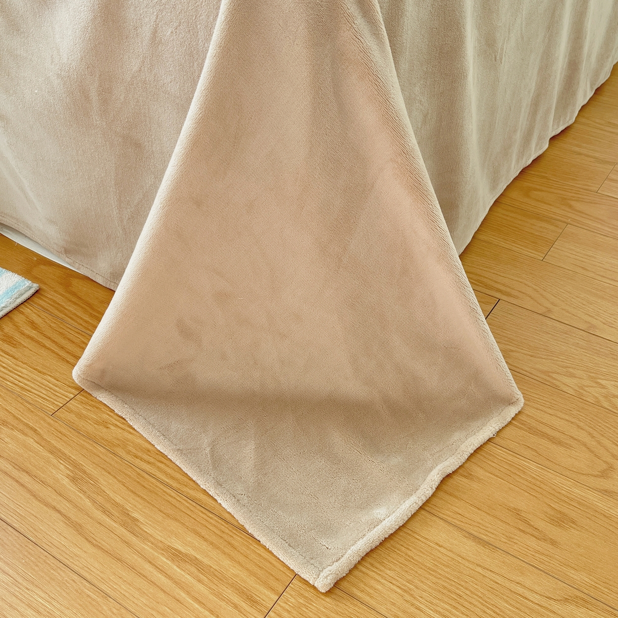 91家纺网 家纺一手货源 找家纺 桃子家居 2025新款A类韩版花边皱皱纱纯棉有氧双层纱加全消光加厚牛奶绒高品质棉加绒暖纱绒四件套 暖纱绒-美拉德