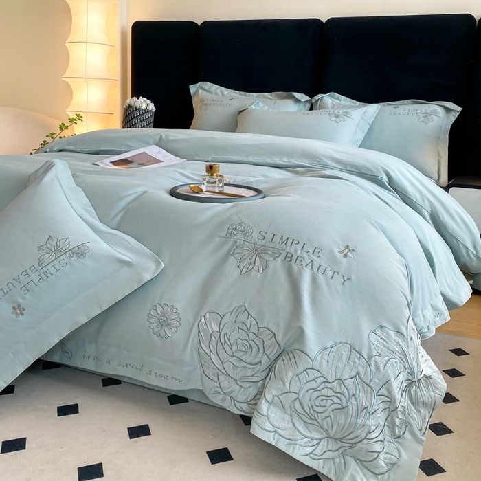 91家纺网 家纺一手货源 找家纺 桃园 新款纯棉全棉长绒棉磨毛不掉毛四件套高端礼盒-赫尔系列 飘蓝