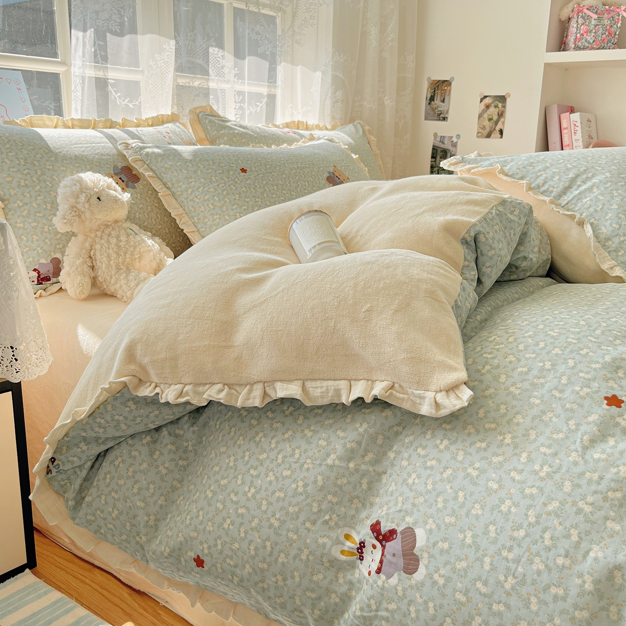 91家纺网 家纺一手货源 找家纺 桃子家居 2025新款A类韩版花边皱皱纱纯棉有氧双层纱加全消光加厚牛奶绒高品质棉加绒暖纱绒四件套 暖纱绒-小确幸