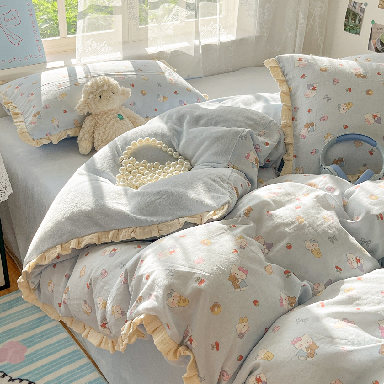 91家纺网 家纺一手货源 找家纺 桃子家居 2025新款A类韩版花边皱皱纱纯棉有氧双层纱加全消光加厚牛奶绒高品质棉加绒暖纱绒四件套 暖纱绒-喵可爱蓝