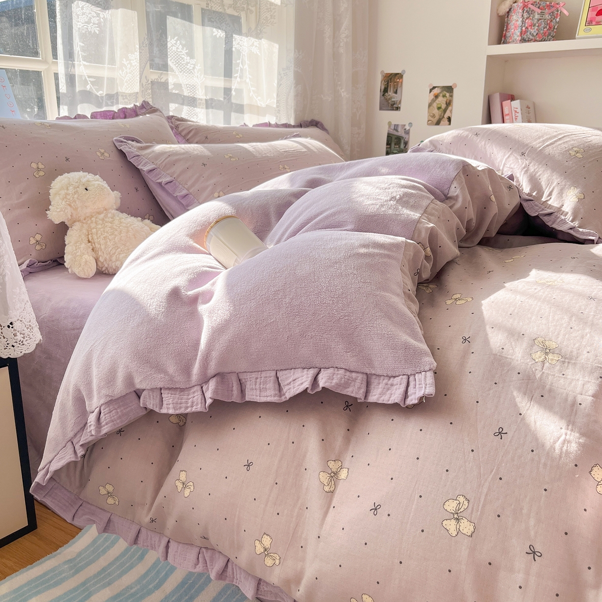 91家纺网 家纺一手货源 找家纺 桃子家居 2025新款A类韩版花边皱皱纱纯棉有氧双层纱加全消光加厚牛奶绒高品质棉加绒暖纱绒四件套 暖纱绒-紫色蝴蝶结