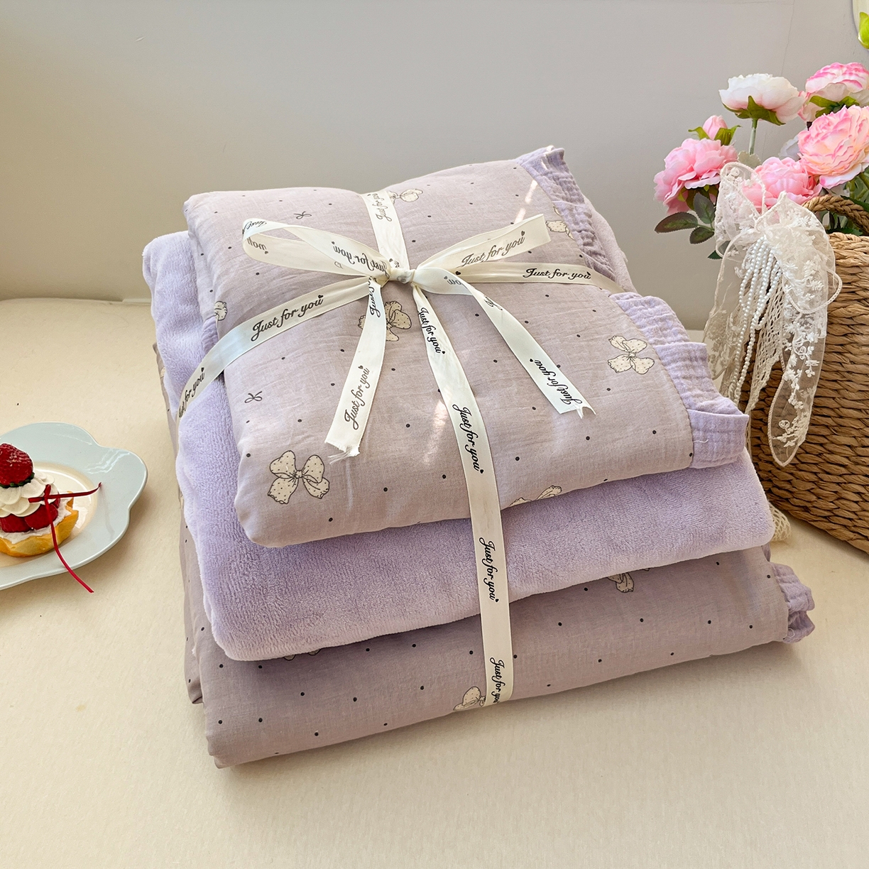 91家纺网 家纺一手货源 找家纺 桃子家居 2025新款A类韩版花边皱皱纱纯棉有氧双层纱加全消光加厚牛奶绒高品质棉加绒暖纱绒四件套 暖纱绒-紫色蝴蝶结