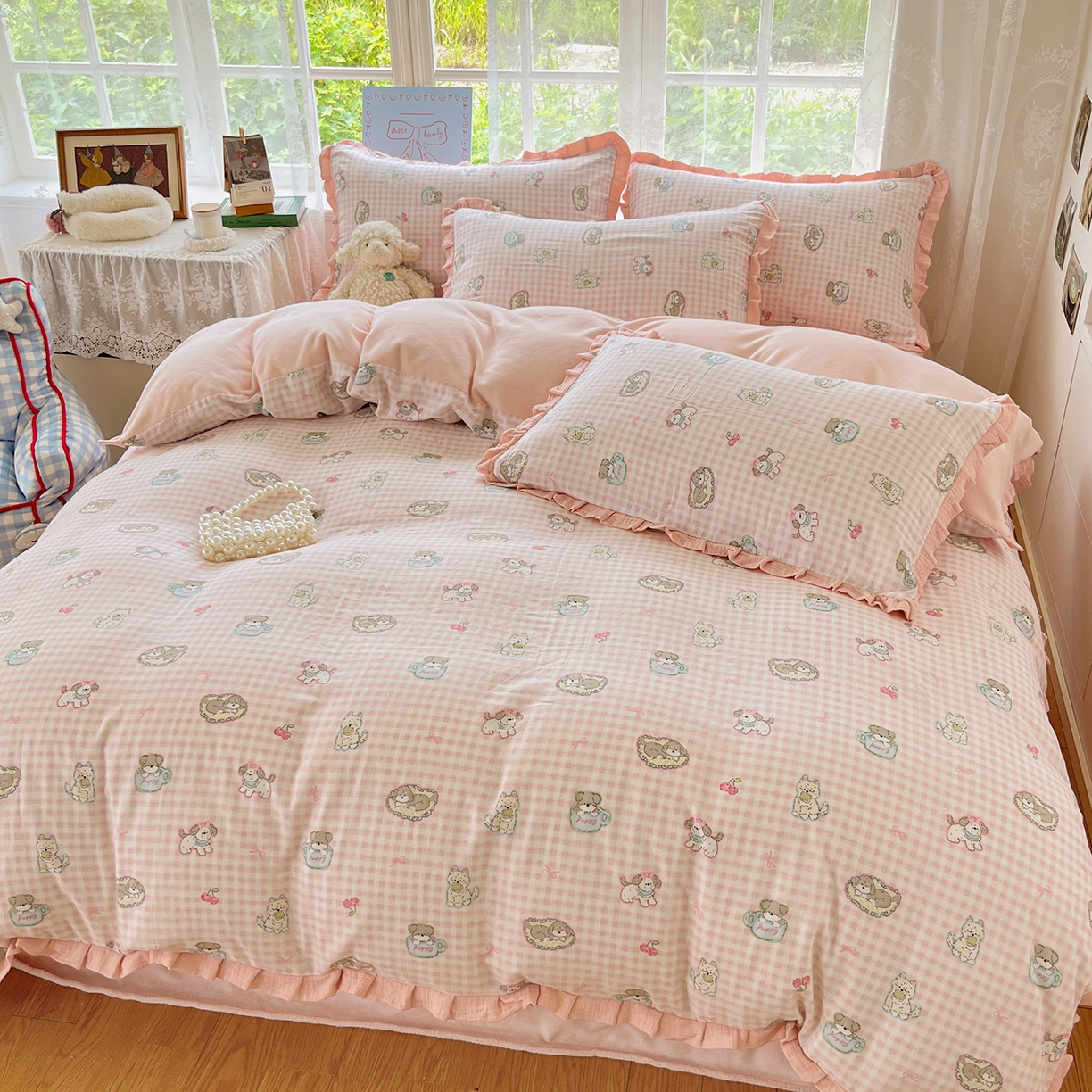 91家纺网 家纺一手货源 找家纺 桃子家居 2025新款A类韩版花边皱皱纱纯棉有氧双层纱加全消光加厚牛奶绒高品质棉加绒暖纱绒四件套 暖纱绒-小甜心