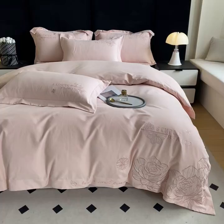 91家纺网 家纺一手货源 找家纺 桃园 新款纯棉全棉长绒棉磨毛不掉毛四件套高端礼盒-赫尔系列 轻奢粉