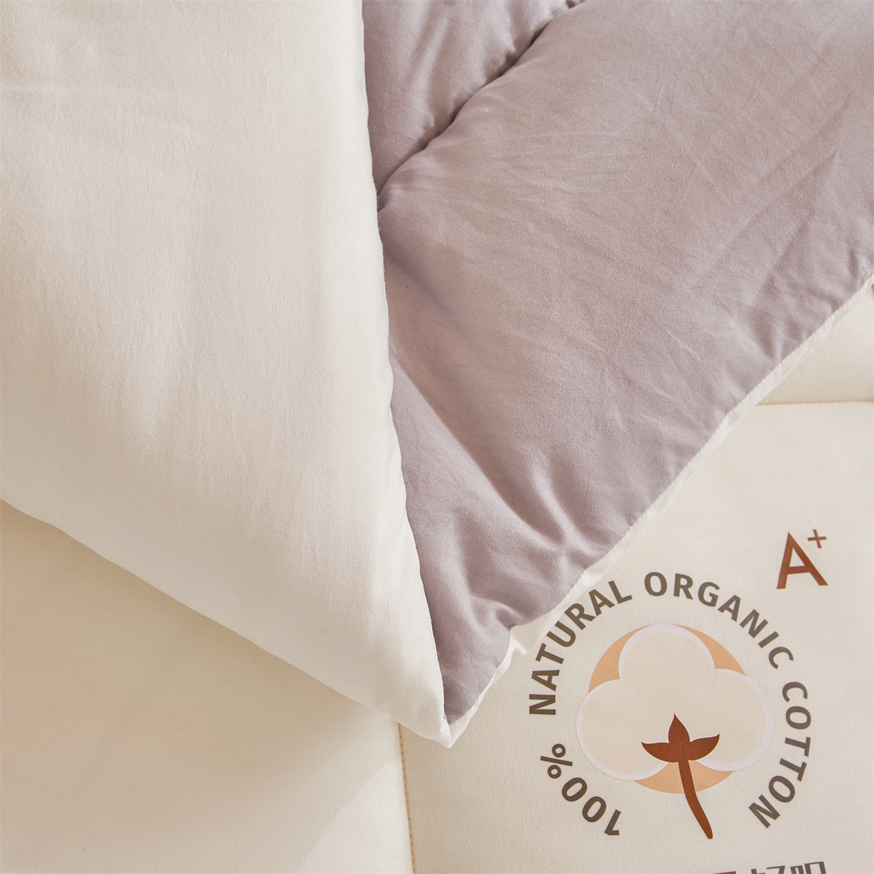 91家纺网 家纺一手货源 找家纺 魅图家纺 2025新款A类云朵棉双拼棉花软床垫 好眠-白拼灰