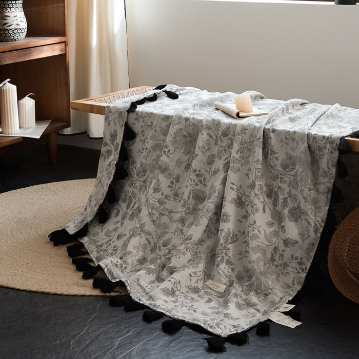 91家纺网 家纺一手货源 找家纺 大彩家居 2025新款棉麻流苏毯 繁花