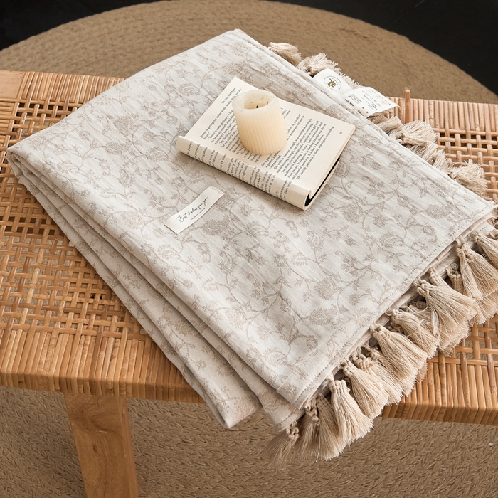 91家纺网 家纺一手货源 找家纺 大彩家居 2025新款棉麻流苏毯 ‌藤蔓