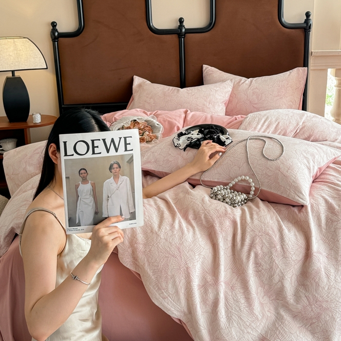 91家纺网 家纺一手货源 找家纺 眠博士 2025新款60s长绒棉纯棉提花磨毛四件套提花磨毛-繁花粉