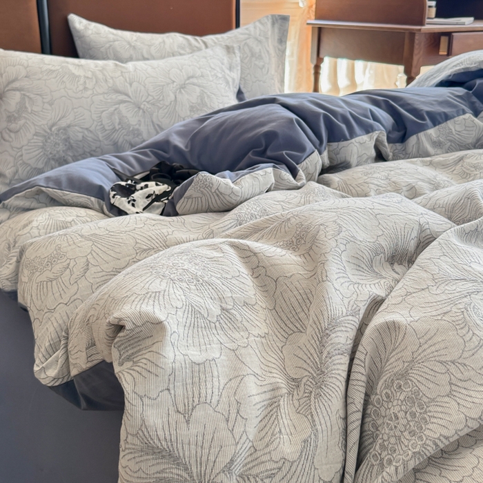 91家纺网 家纺一手货源 找家纺 眠博士 2025新款60s长绒棉纯棉提花磨毛四件套提花磨毛-繁花灰蓝