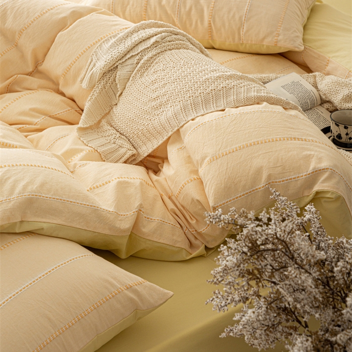 91家纺网 家纺一手货源 找家纺 棉眠 2025新款色织水洗小提花条纹四件套 序曲-黄