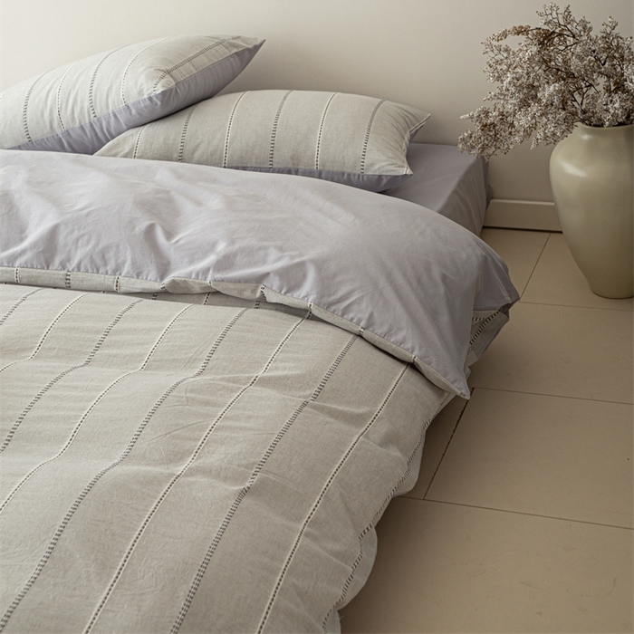 91家纺网 家纺一手货源 找家纺 棉眠 2025新款色织水洗小提花条纹四件套 序曲-灰