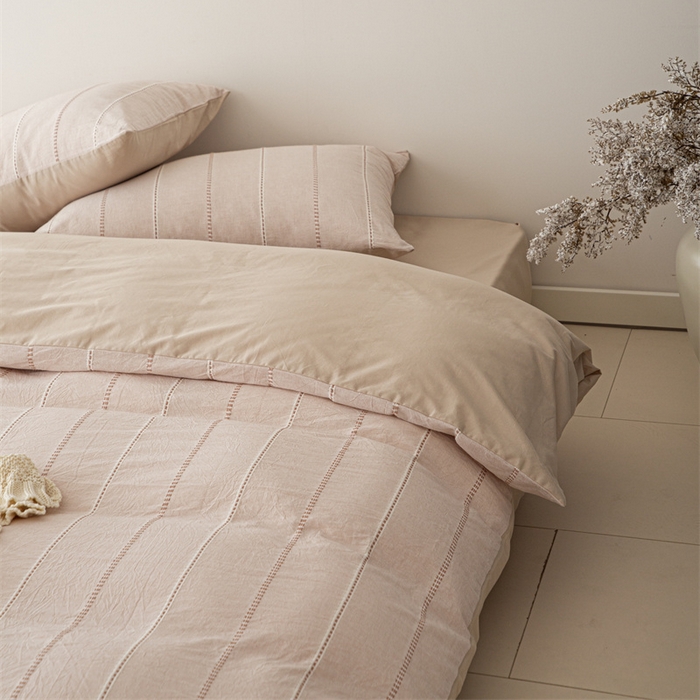 91家纺网 家纺一手货源 找家纺 棉眠 2025新款色织水洗小提花条纹四件套 序曲-米