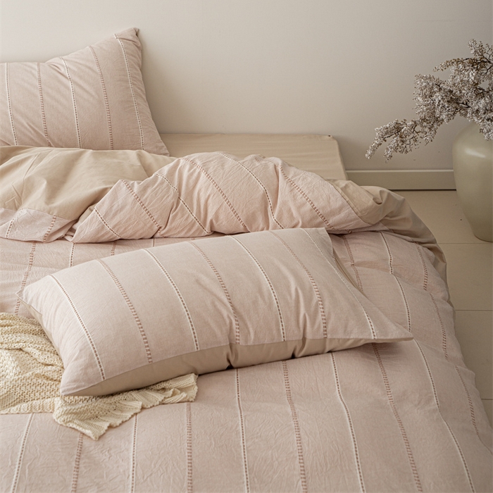 91家纺网 家纺一手货源 找家纺 棉眠 2025新款色织水洗小提花条纹四件套 序曲-米