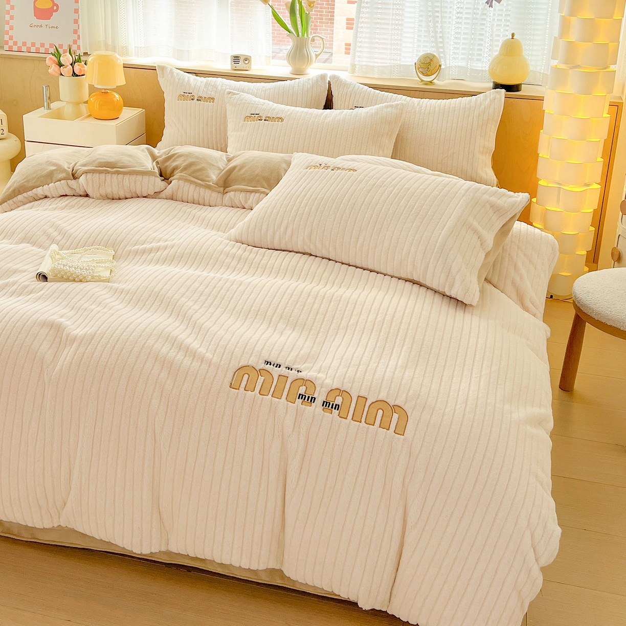 91家纺网 家纺一手货源 找家纺 （总）十方家居 2025新款9斤加厚真兔毛刺绣高克重全消光牛奶绒四件套