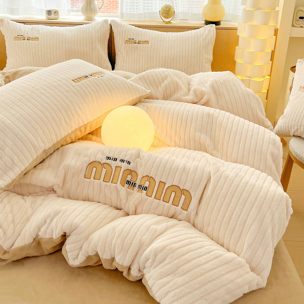 91家纺网 家纺一手货源 找家纺 （总）十方家居 2025新款9斤加厚真兔毛刺绣高克重全消光牛奶绒四件套