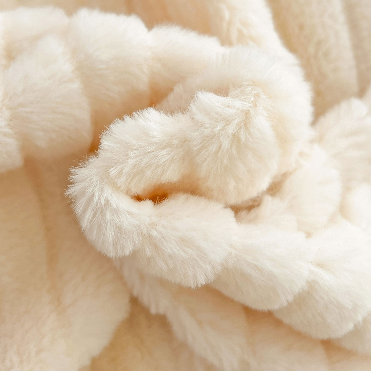 91家纺网 家纺一手货源 找家纺 （总）十方家居 2025新款9斤加厚真兔毛刺绣高克重全消光牛奶绒四件套