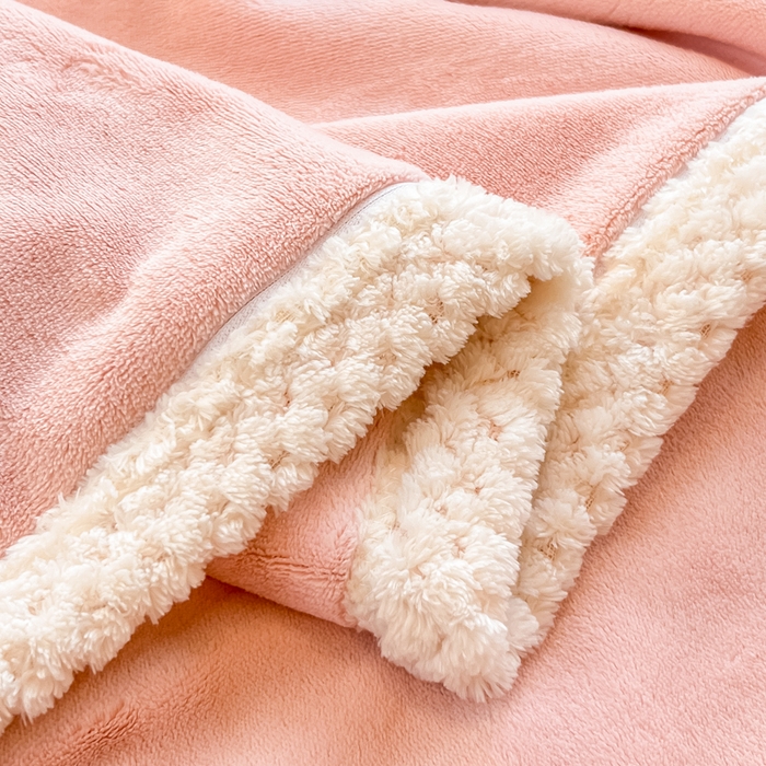 91家纺网 家纺一手货源 找家纺 眠博士 2025新款高克重牛奶绒轻奢大包边毛毯被套 轻奢毛毯-粉色