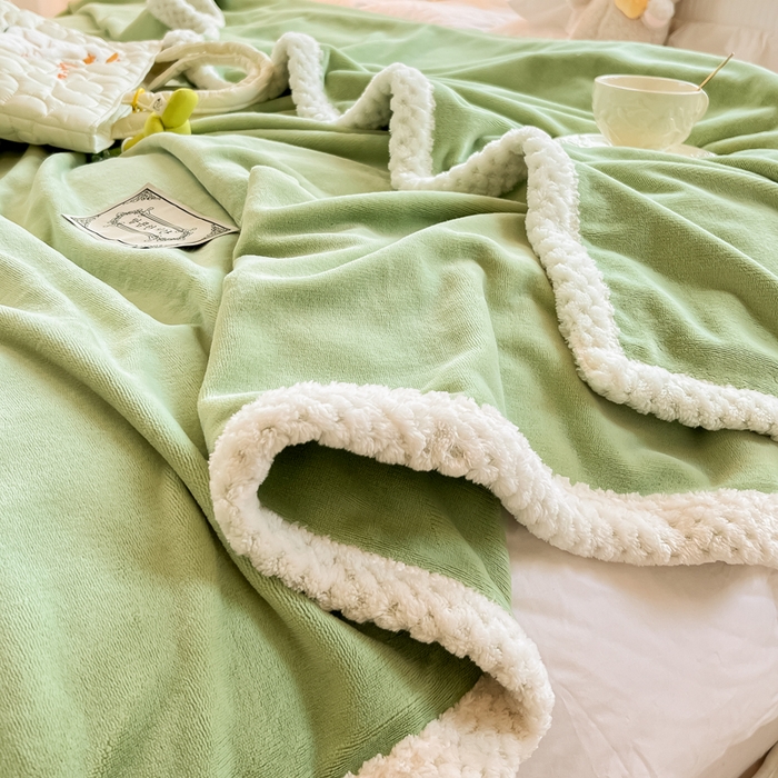 91家纺网 家纺一手货源 找家纺 眠博士 2025新款高克重牛奶绒轻奢大包边毛毯被套 轻奢毛毯-苹果绿