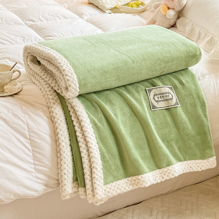 91家纺网 家纺一手货源 找家纺 眠博士 2025新款高克重牛奶绒轻奢大包边毛毯被套 轻奢毛毯-苹果绿