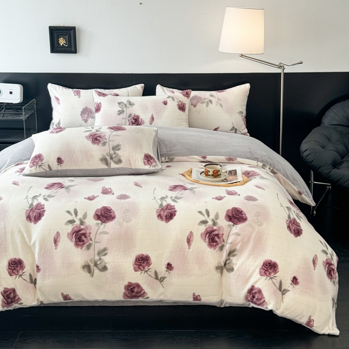 91家纺网 家纺一手货源 找家纺 （总）子曰 2025新款A类高克重蒂肤绒羊绒保暖印花四件套