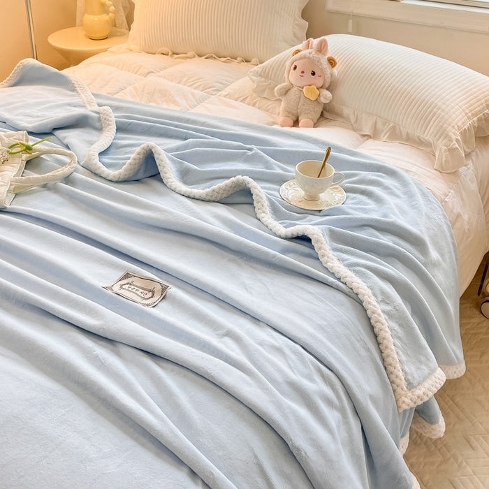 91家纺网 家纺一手货源 找家纺 眠博士 2025新款高克重牛奶绒轻奢大包边毛毯被套 轻奢毛毯-雾霾蓝