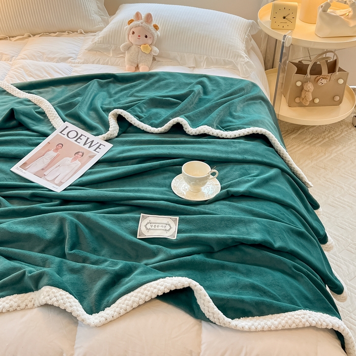 91家纺网 家纺一手货源 找家纺 眠博士 2025新款高克重牛奶绒轻奢大包边毛毯被套 轻奢毛毯-祖母绿