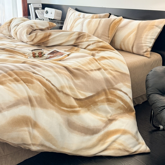 91家纺网 家纺一手货源 找家纺 子曰 2025新款A类高克重蒂肤绒羊绒保暖印花四件套 沐光-咖