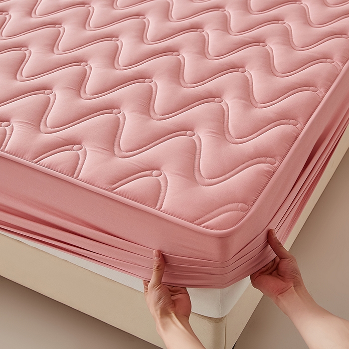 91家纺网 家纺一手货源 找家纺 盛眠家纺 2025新款水洗棉夹棉床笠-云汐 红色