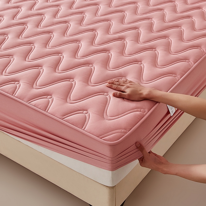 91家纺网 家纺一手货源 找家纺 盛眠家纺 2025新款水洗棉夹棉床笠-云汐 红色