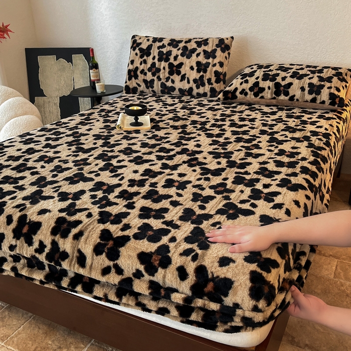 91家纺网 家纺一手货源 找家纺 （总）子曰 2025新款加厚美拉德兔绒床笠