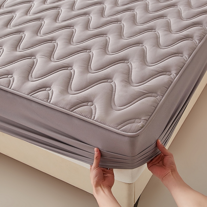 91家纺网 家纺一手货源 找家纺 盛眠家纺 2025新款水洗棉夹棉床笠-云汐 灰色