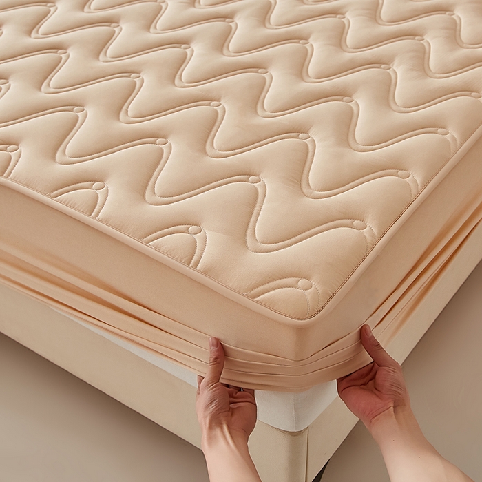 91家纺网 家纺一手货源 找家纺 盛眠家纺 2025新款水洗棉夹棉床笠-云汐 卡其