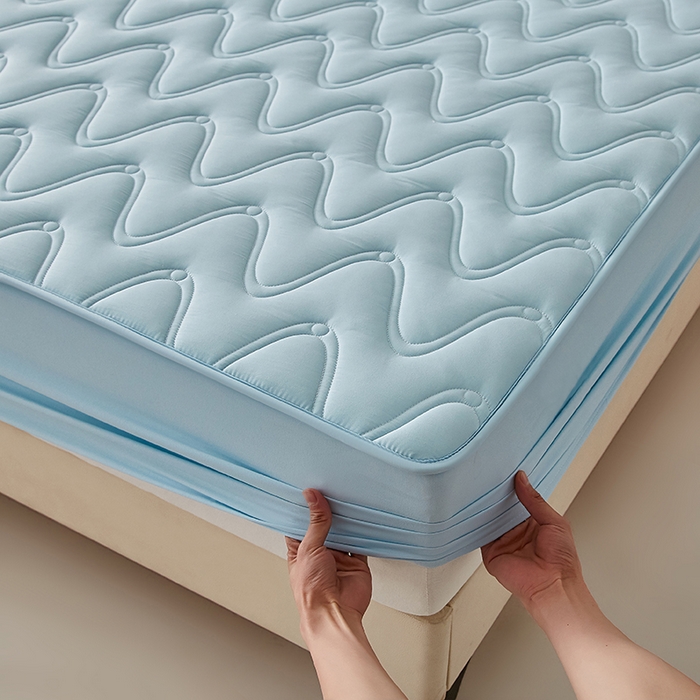 91家纺网 家纺一手货源 找家纺 盛眠家纺 2025新款水洗棉夹棉床笠-云汐 蓝色