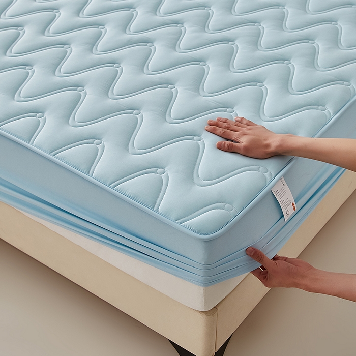 91家纺网 家纺一手货源 找家纺 盛眠家纺 2025新款水洗棉夹棉床笠-云汐 蓝色