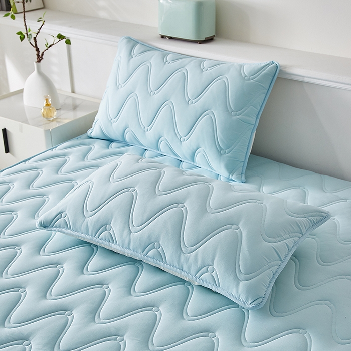 91家纺网 家纺一手货源 找家纺 盛眠家纺 2025新款水洗棉夹棉床笠-云汐 蓝色