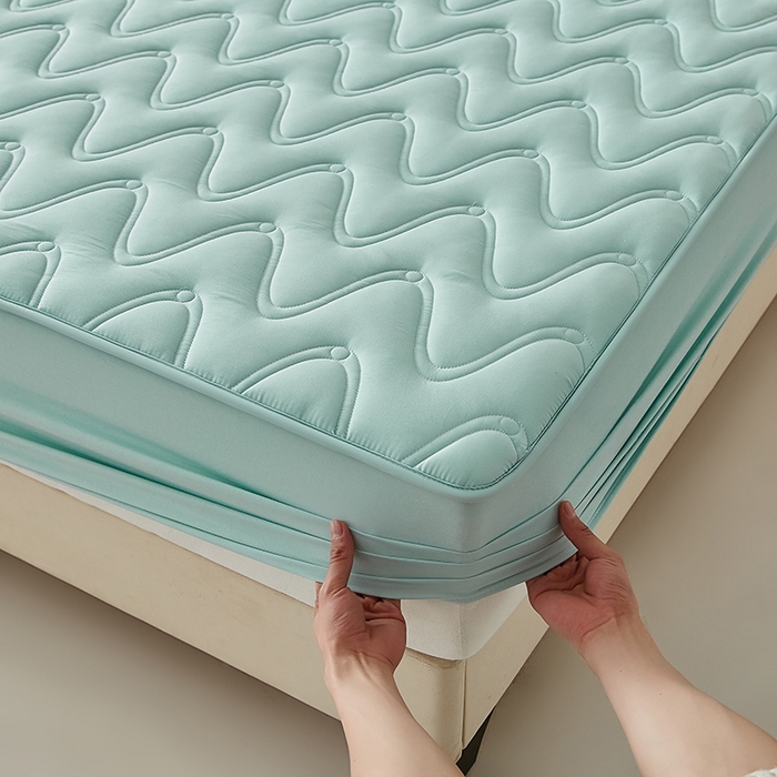 91家纺网 家纺一手货源 找家纺 盛眠家纺 2025新款水洗棉夹棉床笠-云汐 绿色