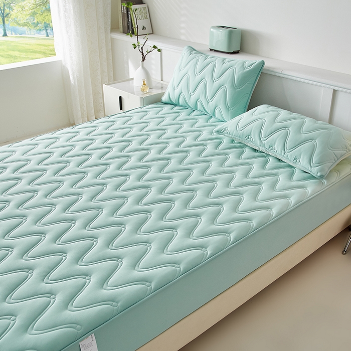 91家纺网 家纺一手货源 找家纺 盛眠家纺 2025新款水洗棉夹棉床笠-云汐 绿色