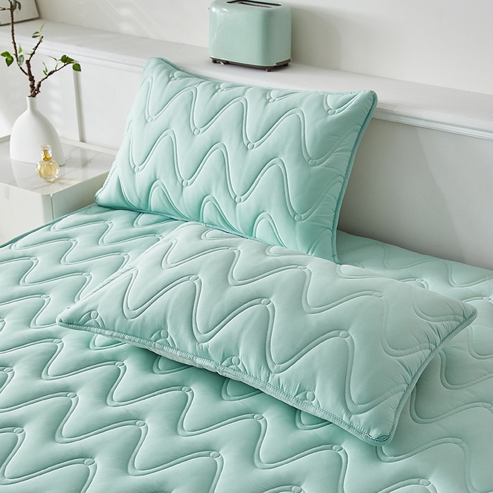 91家纺网 家纺一手货源 找家纺 盛眠家纺 2025新款水洗棉夹棉床笠-云汐 绿色