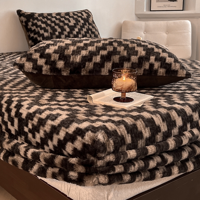 91家纺网 家纺一手货源 找家纺 子曰 2025新款加厚美拉德兔绒床笠 美拉德-格调