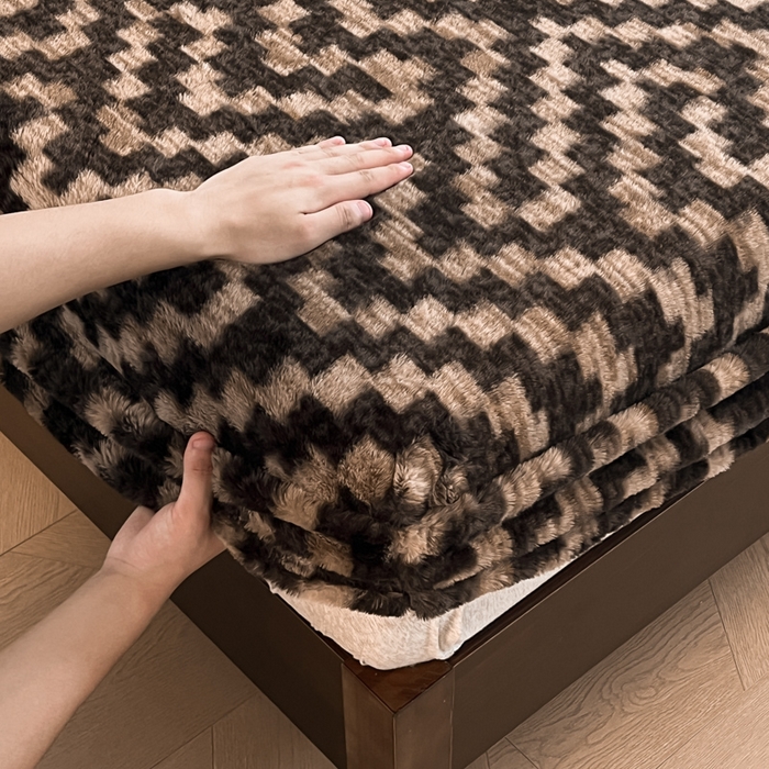 91家纺网 家纺一手货源 找家纺 子曰 2025新款加厚美拉德兔绒床笠 美拉德-格调