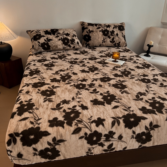 91家纺网 家纺一手货源 找家纺 子曰 2025新款加厚美拉德兔绒床笠 美拉德-花语