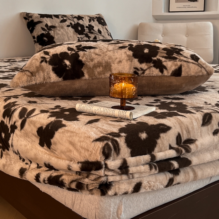 91家纺网 家纺一手货源 找家纺 子曰 2025新款加厚美拉德兔绒床笠 美拉德-花语