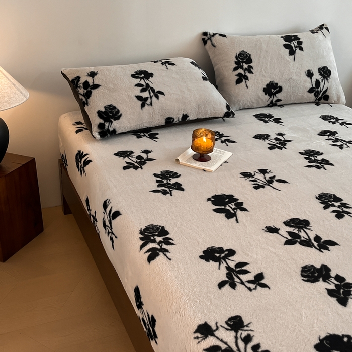 91家纺网 家纺一手货源 找家纺 子曰 2025新款加厚美拉德兔绒床笠 美拉德-玫瑰(白)