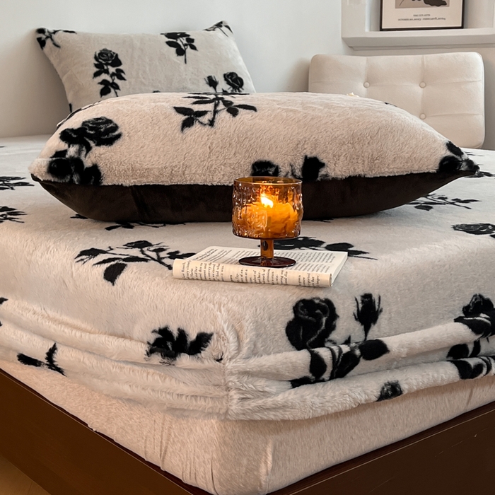 91家纺网 家纺一手货源 找家纺 子曰 2025新款加厚美拉德兔绒床笠 美拉德-玫瑰(白)