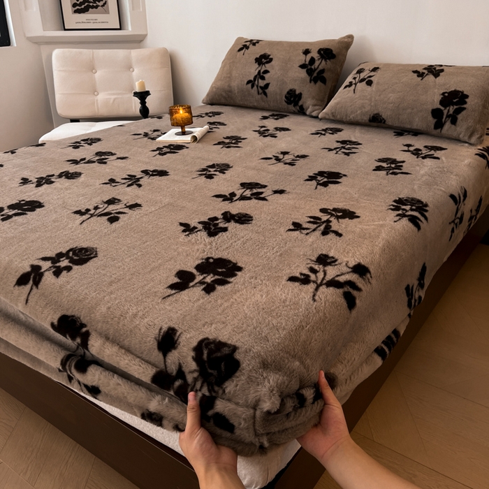 91家纺网 家纺一手货源 找家纺 子曰 2025新款加厚美拉德兔绒床笠 美拉德-玫瑰(咖)