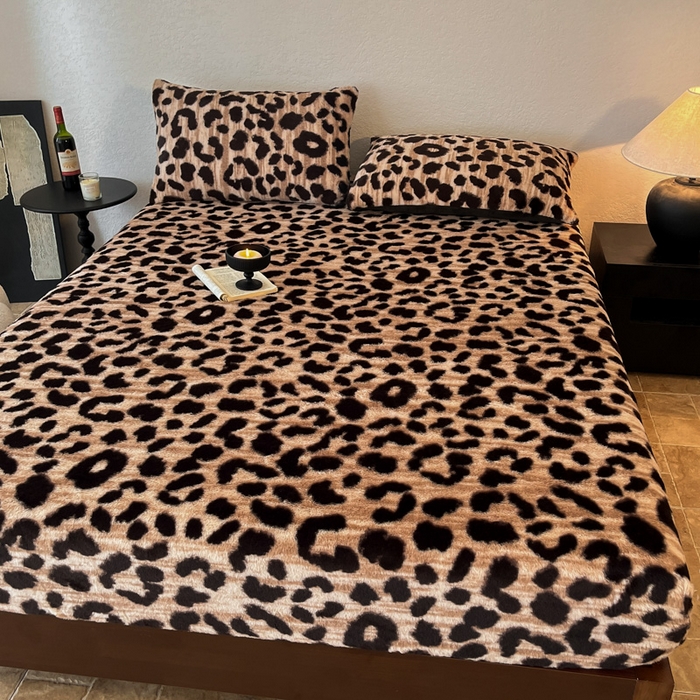 91家纺网 家纺一手货源 找家纺 子曰 2025新款加厚美拉德兔绒床笠 美拉德-豹纹咖