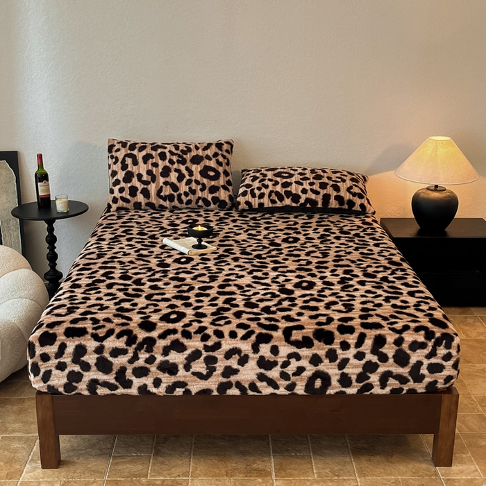 91家纺网 家纺一手货源 找家纺 子曰 2025新款加厚美拉德兔绒床笠 美拉德-豹纹咖