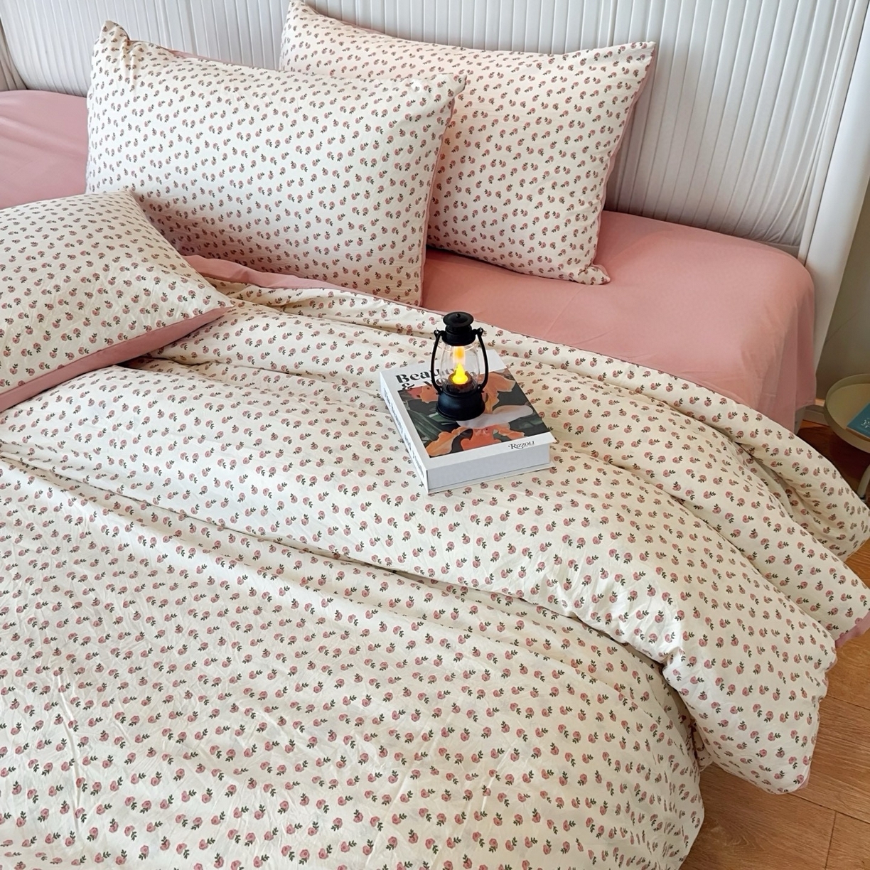 91家纺网 家纺一手货源 找家纺 兜米家居 2025新款古法水洗棉印花小清新四件套 花蕾