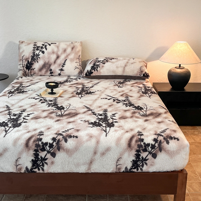 91家纺网 家纺一手货源 找家纺 子曰 2025新款加厚美拉德兔绒床笠 美拉德-风情